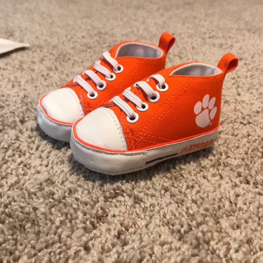 Clemson baby shoes